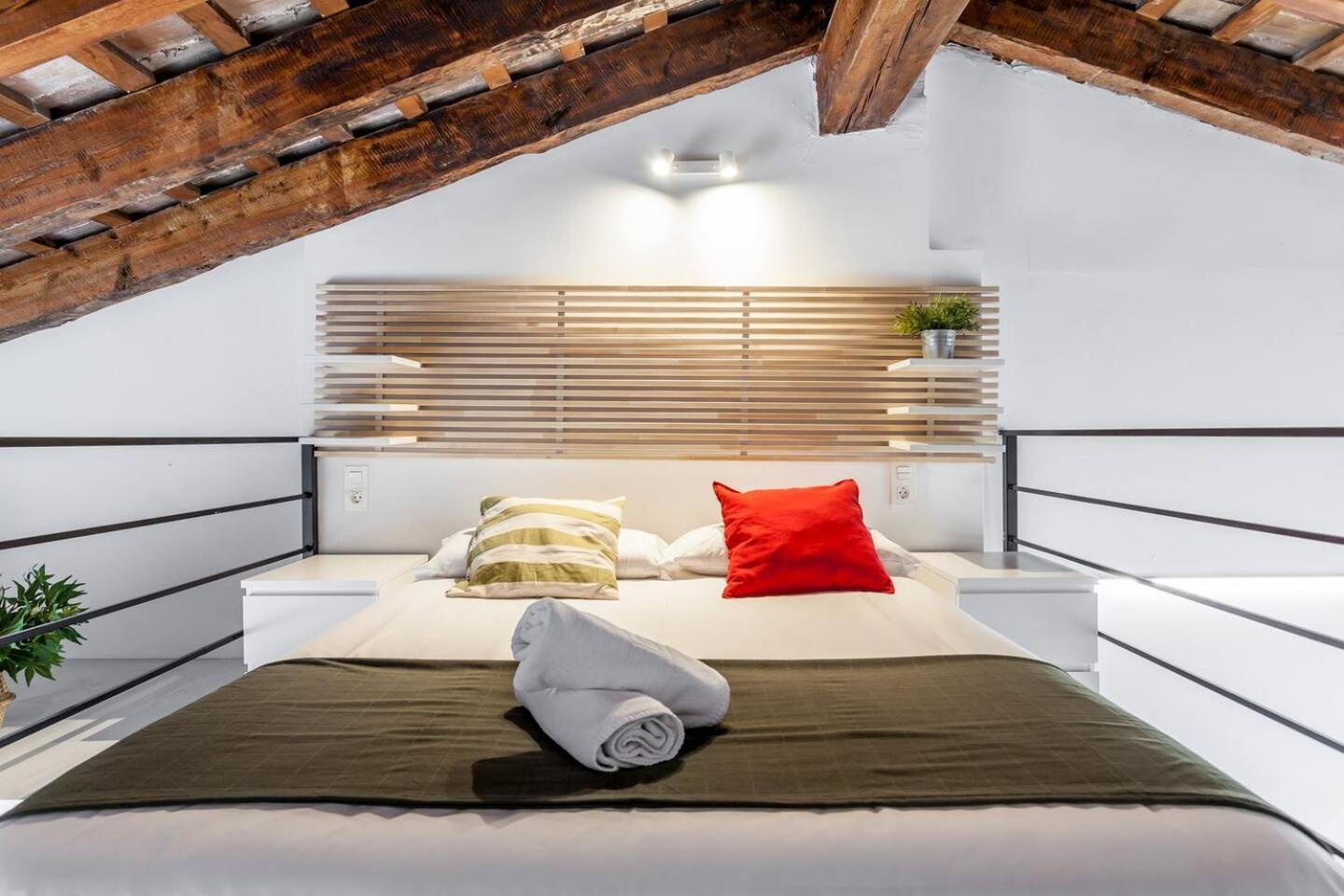 Ruzafa Modern Lofts Apartment Valencia Bagian luar foto